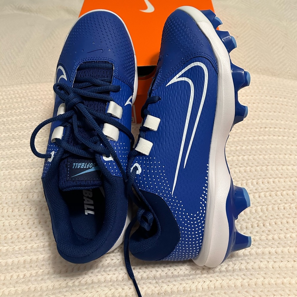 Nike Women's Hyperdiamond 4 Pro MCS Softball Cleats